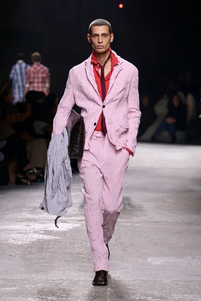 Look 34